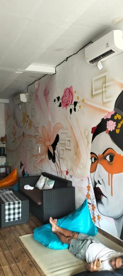 Tara Hostel Batununggul 外观 照片